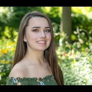 Meet your Posher, Cass